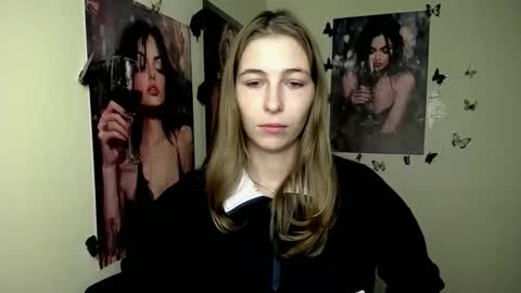 Amalia online show from 09-28-25, 06:19