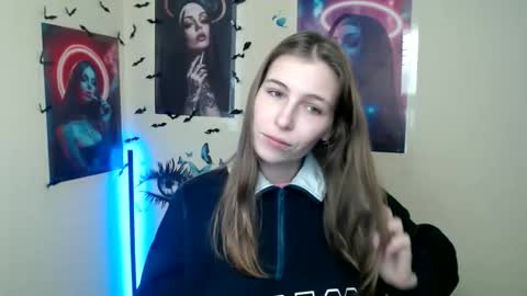 Amalia online show from 10-28-25, 07:12