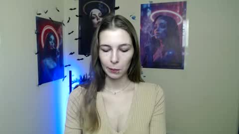 Amalia online show from 11-30-25, 07:01