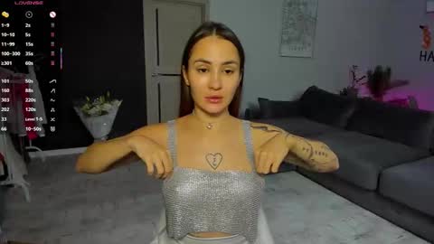 Laura online show from 10-13-25, 03:39