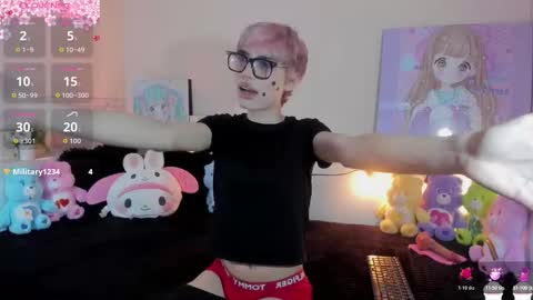 strawberry_kitty_ online show from 12-20-25, 04:41