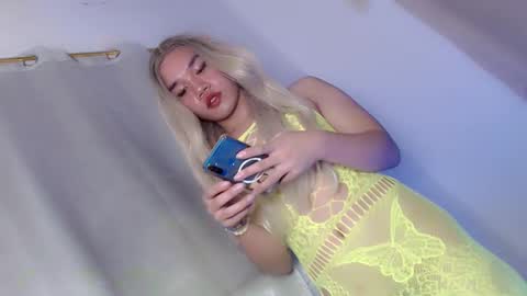 Snapshot of streetlustgirl chatting on 12-13-24, 03:16 lexie online show from 12-13-24, 03:16