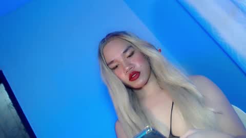 Snapshot of streetlustgirl chatting on 12-15-24, 02:59 lexie online show from 12-15-24, 02:59