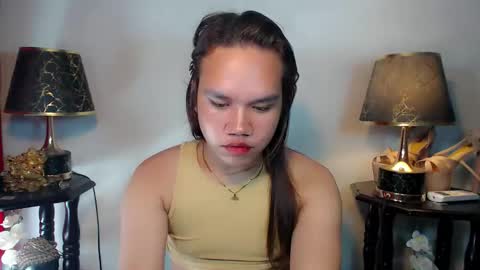 Snapshot of streetlustgirl chatting on 10-27-25, 02:43 lexie online show from 10-27-25, 02:43