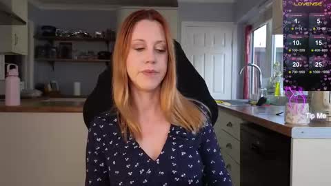 Amorina online show from 09-22-25, 12:51