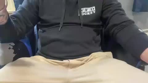 stroking33again online show from 10-12-25, 02:05