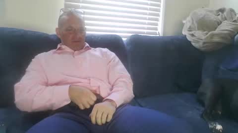 StrongAndHard online show from 11-04-25, 09:36