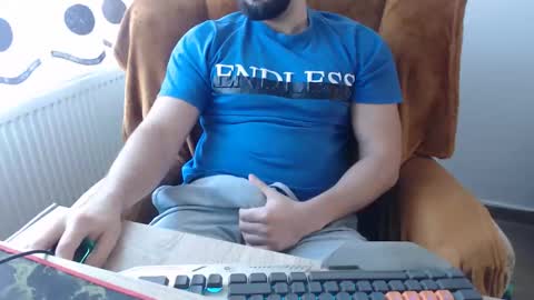 StrongCoffee online show from 11-19-25, 08:47