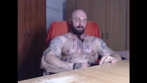 StrongIvan online show from 09-29-25, 05:51