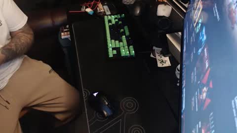 Snapshot of stud69861714 chatting on 10-18-25, 08:15 stud69861714 online show from 10-18-25, 08:15