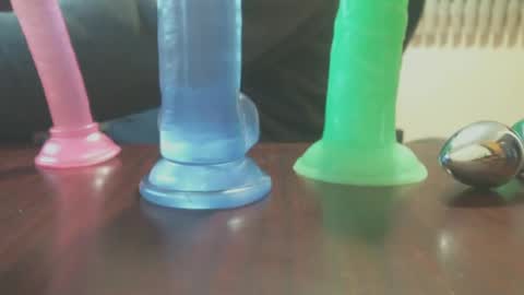 Snapshot of studinto chatting on 02-17-25, 10:51 BadBrad online show from 02-17-25, 10:51