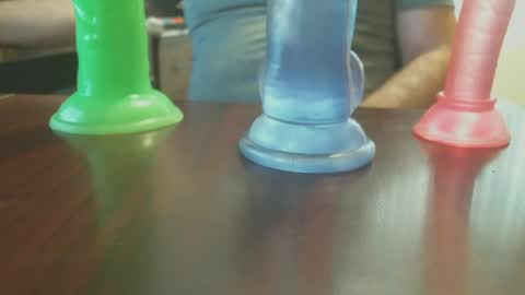 Snapshot of studinto chatting on 02-17-25, 01:53 BadBrad online show from 02-17-25, 01:53