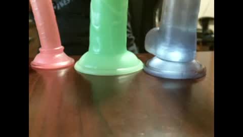 Snapshot of studinto chatting on 10-07-25, 05:15 BadBrad online show from 10-07-25, 05:15