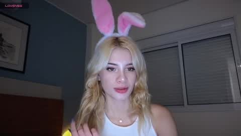 Sofa online show from 03-31-26, 07:58