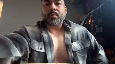 Snapshot of suavecito67 chatting on 02-23-25, 03:08 suavecito67 online show from 02-23-25, 03:08