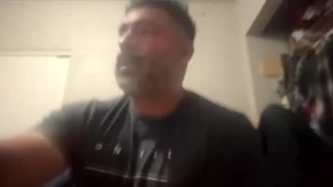 Snapshot of suavecito67 chatting on 09-30-25, 02:49 suavecito67 online show from 09-30-25, 02:49