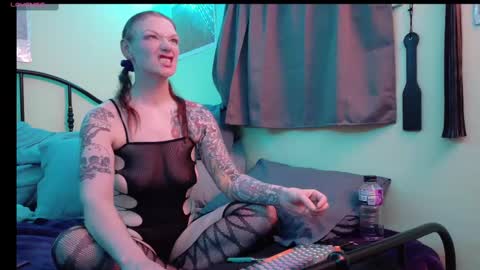 Snapshot of subbypunkruby77 chatting on 10-02-25, 02:18 SubbyPunkRuby online show from 10-02-25, 02:18