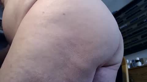 Snapshot of subibuns chatting on 01-12-25, 10:34 Marcel online show from 01-12-25, 10:34