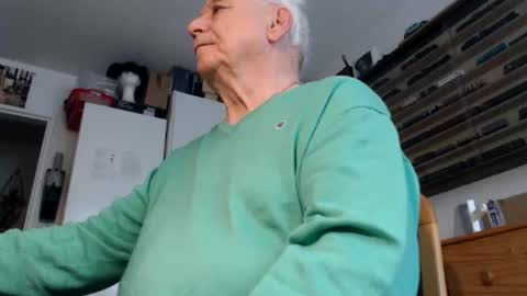 Snapshot of subibuns chatting on 01-21-25, 12:29 Marcel online show from 01-21-25, 12:29