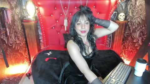 Yunna online show from 01-25-25, 12:26