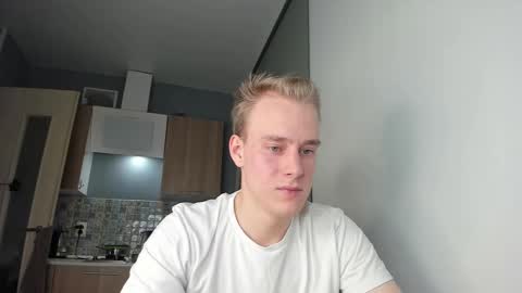 Snapshot of successful_kevin chatting on 10-05-25, 03:43 Kevin online show from 10-05-25, 03:43