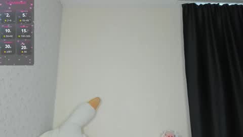 Chloe online show from 10-13-25, 01:00