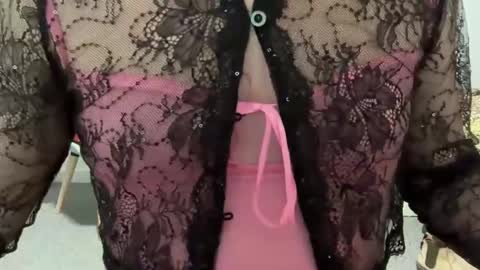 Snapshot of suckingsam chatting on 02-26-25, 12:49 swallowdaddysboy online show from 02-26-25, 12:49