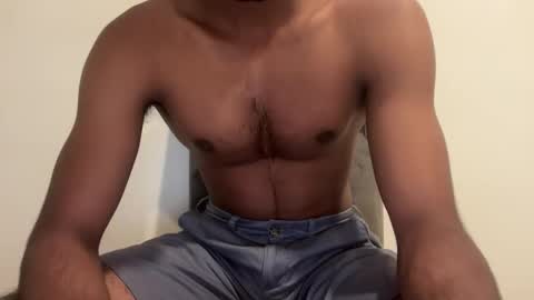 Snapshot of suckmiiiii chatting on 03-01-26, 08:55 Allyours online show from 03-01-26, 08:55