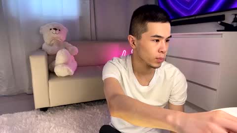 Emmy online show from 03-02-25, 09:21