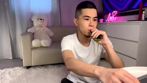 Emmy online show from 03-12-25, 09:12