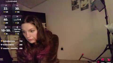 Nikki Sabel online show from 02-14-25, 05:36