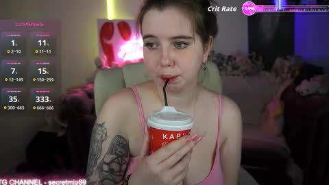 Mia online show from 11-02-25, 09:39