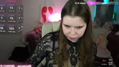 Snapshot of sugar_muse chatting on 12-20-25, 02:35 Mia online show from 12-20-25, 02:35