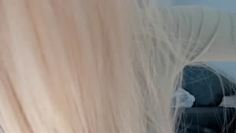 Snapshot of sugar_rainbow chatting on 10-16-25, 11:33 Kinga online show from 10-16-25, 11:33