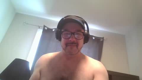 Snapshot of sugarbear66 chatting on 01-25-25, 08:53 Teddybear Richard online show from 01-25-25, 08:53