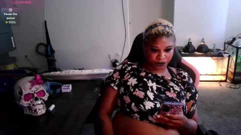 lexi love online show from 10-08-25, 07:00