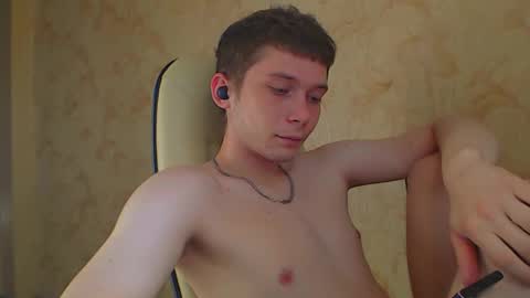 Sugarbutter  online show from 09-15-25, 01:00