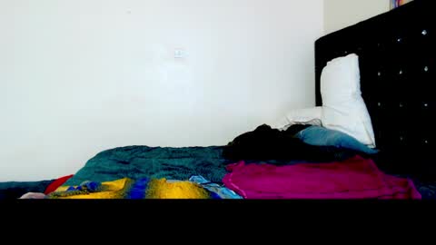 lisa and lina online show from 04-14-26, 07:14