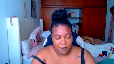 Cami   Back in 2 hours online show from 10-06-25, 07:11