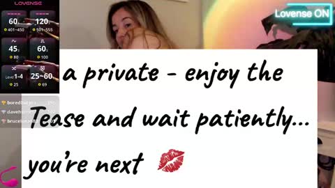 Snapshot of suggestivebehavior chatting on 09-27-25, 01:32 Mia online show from 09-27-25, 01:32