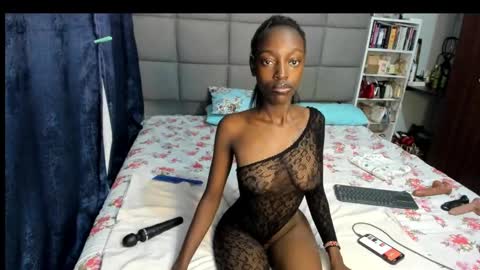 suhaila_suu online show from 01-06-25, 12:16