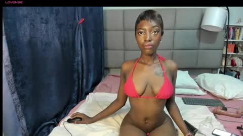 suhaila_suu online show from 03-03-25, 12:04