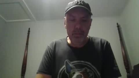 Snapshot of sullydog48 chatting on 09-20-25, 01:28 Sully online show from 09-20-25, 01:28