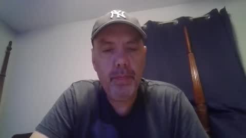 Snapshot of sullydog48 chatting on 09-29-25, 11:42 Sully online show from 09-29-25, 11:42