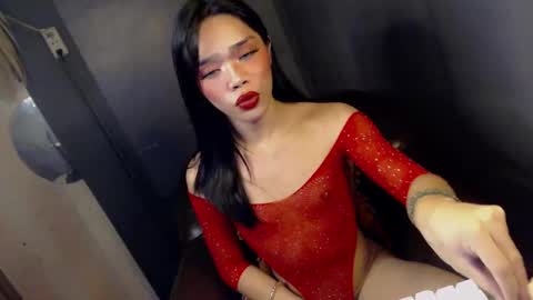 sultry_sirenxx online show from 02-14-25, 05:57