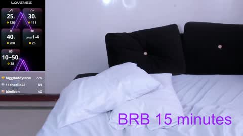 Nicolle  online show from 12-04-24, 07:01