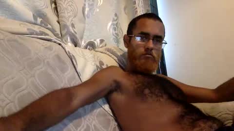 Snapshot of sumjang chatting on 02-14-25, 09:43 Sumjang and Luksmen online show from 02-14-25, 09:43