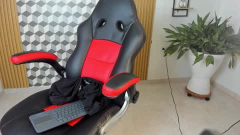 summer_______ online show from 10-14-25, 03:57