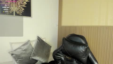 Summer online show from 02-12-26, 11:27