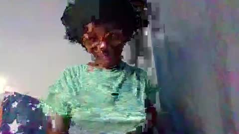 Snapshot of summerbuddy chatting on 12-07-24, 04:14 summerbuddy online show from 12-07-24, 04:14